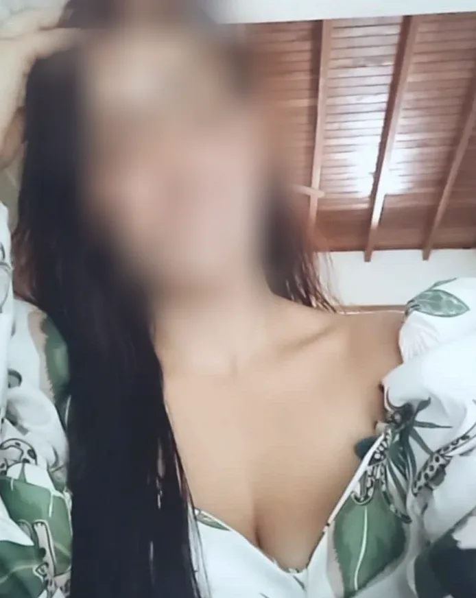 Abril, 29 años