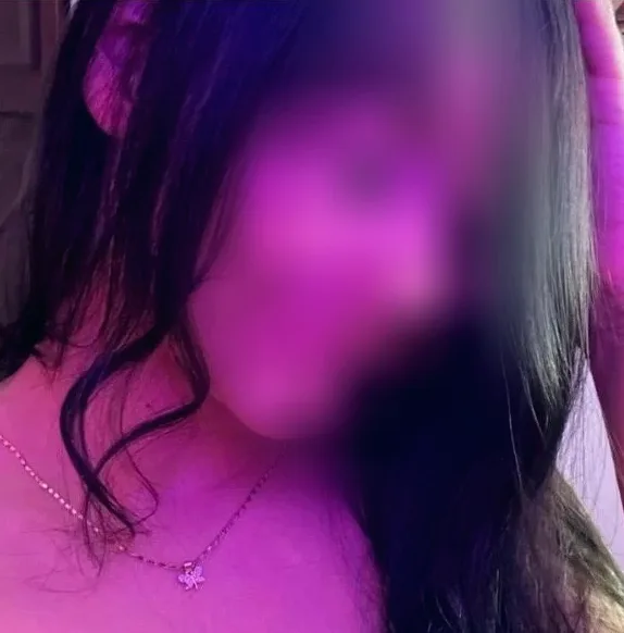 Aina, 19 años